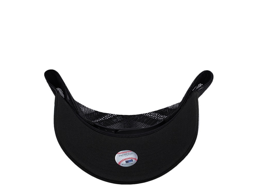 New Era Oakland Athletics Black On Black Edition 9Forty A Frame Trucker Snapback Gorra