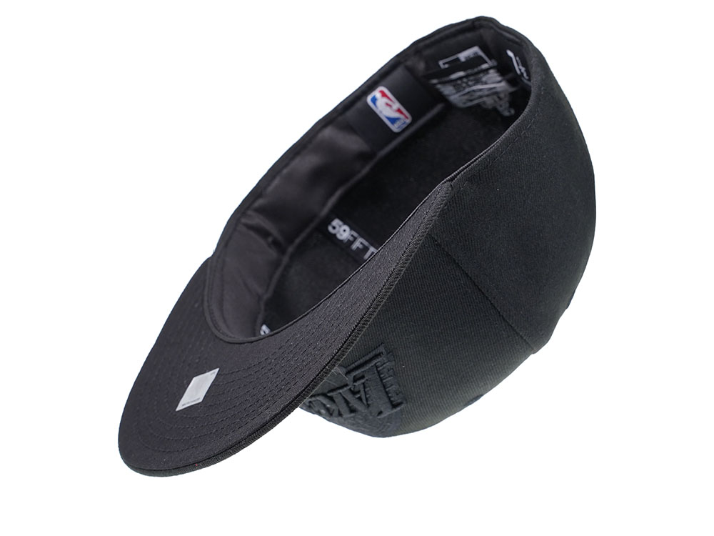 New Era Los Angeles Lakers Black on Black Edition 59Fifty Fitted Gorra