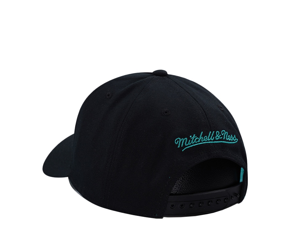 Mitchell & Ness Vancouver Grizzlies Hardwood Classics 404 Club Camo Black Edition Pro Pinch Fit Snapback Gorra