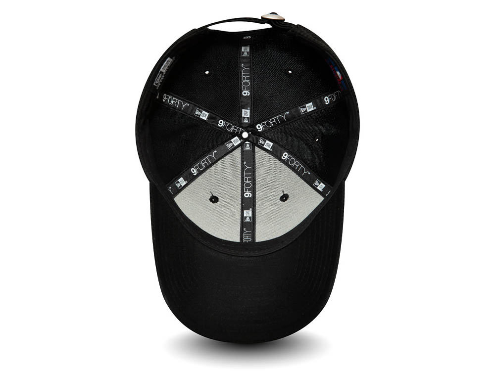 New Era New York Yankees Diamond Era Essential Black 9Forty Strapback Gorra