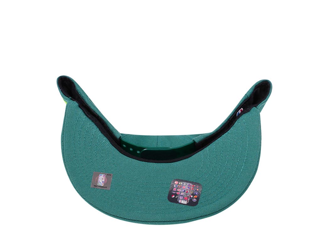 New Era Dallas Mavericks Pine Green Edition 9Fifty Snapback Gorra