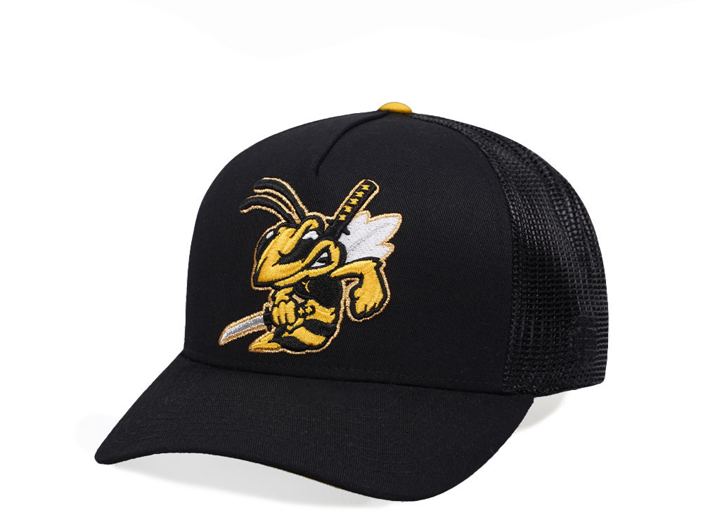 Good Hats Killer Bee Black Trucker Snapback Gorra