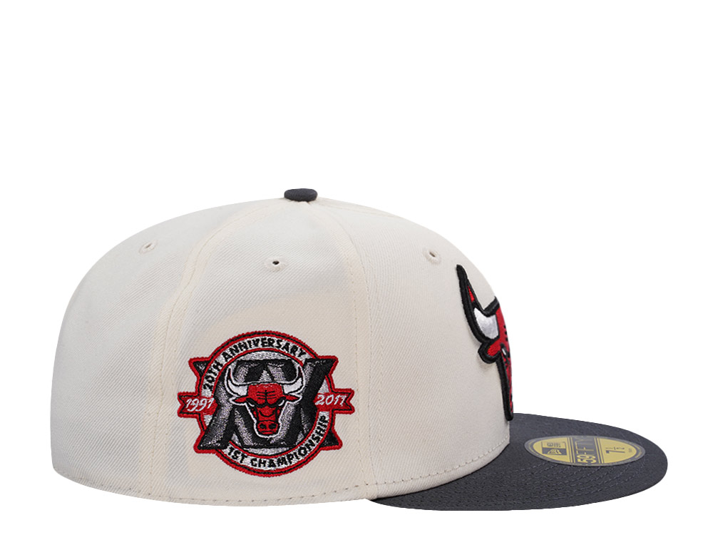 New Era Chicago Bulls 20th Anniversary Chrome Two Tone Edition 59Fifty Fitted Gorra