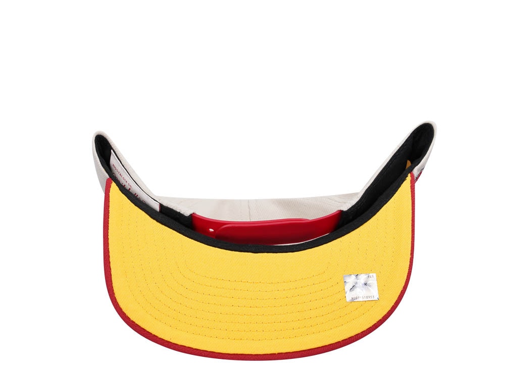 Mitchell & Ness Miami Heat Sail Off White Two Tone Snapback Gorra