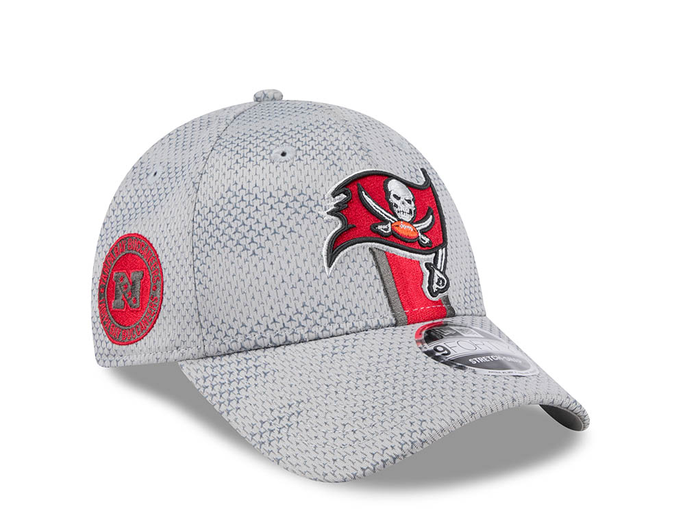 New Era Tampa Bay Buccaneers Sideline 2024 9Forty Stretch Snapback Gorra