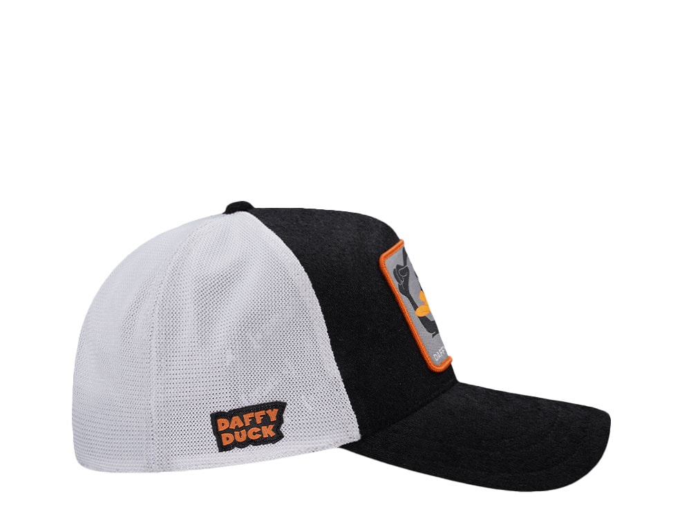 Capslab Looney Tunes Daffy Duck Black Trucker Snapback Gorra
