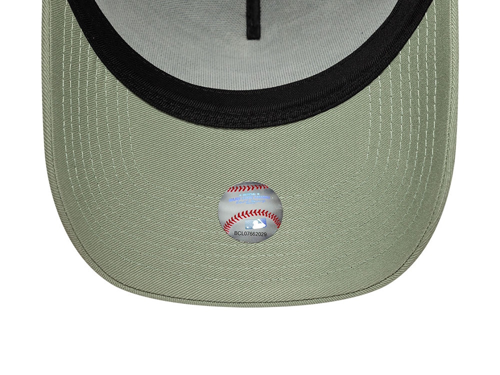 New Era New York Yankees Essential Evergreen 9Forty E Frame Snapback Gorra