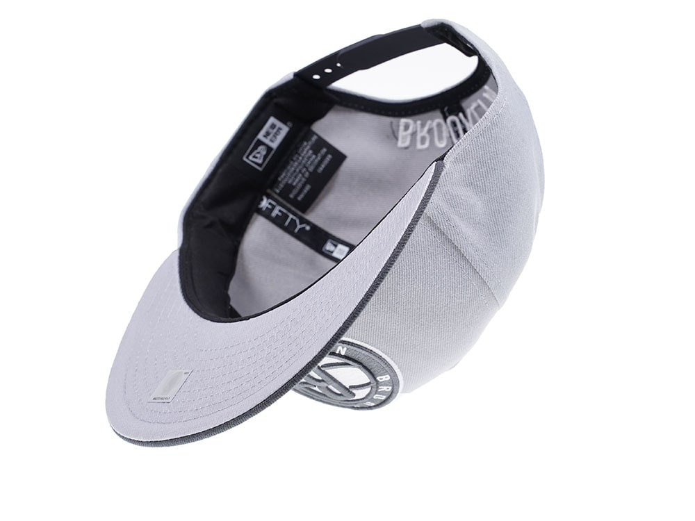 New Era Brooklyn Nets Graphite Heather Edition 9Fifty Snapback Gorra