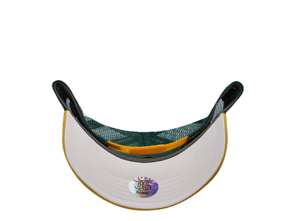 Djinns HFT Filthy Flamingo Surf Gang White Coastal Edition Trucker Snapback Gorra