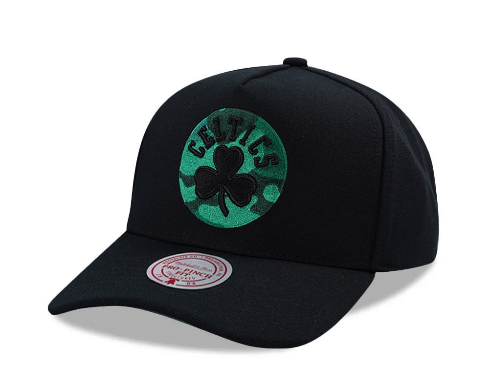 Mitchell & Ness Boston Celtics 404 Club Camo Black Edition Pro Pinch Fit Snapback Gorra