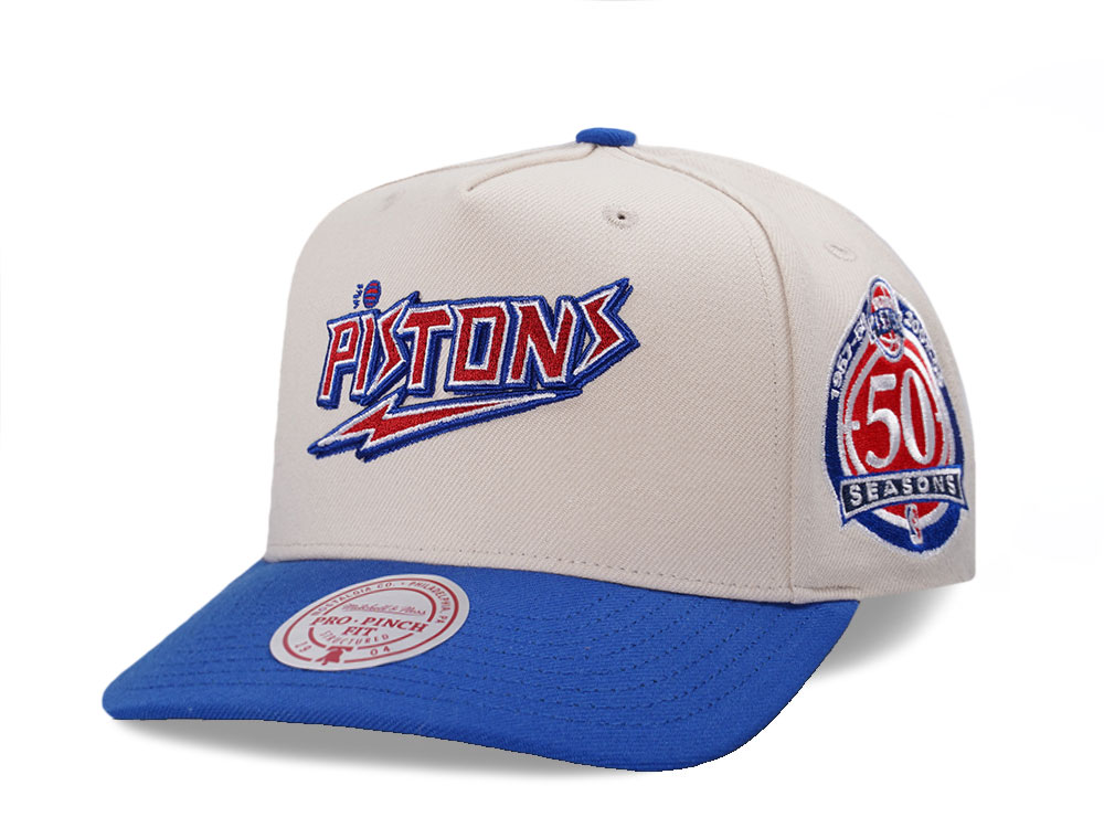 Mitchell & Ness Detroit Pistons 50 Seasons Two Tone Pro Pinch A Frame Snapback Gorra