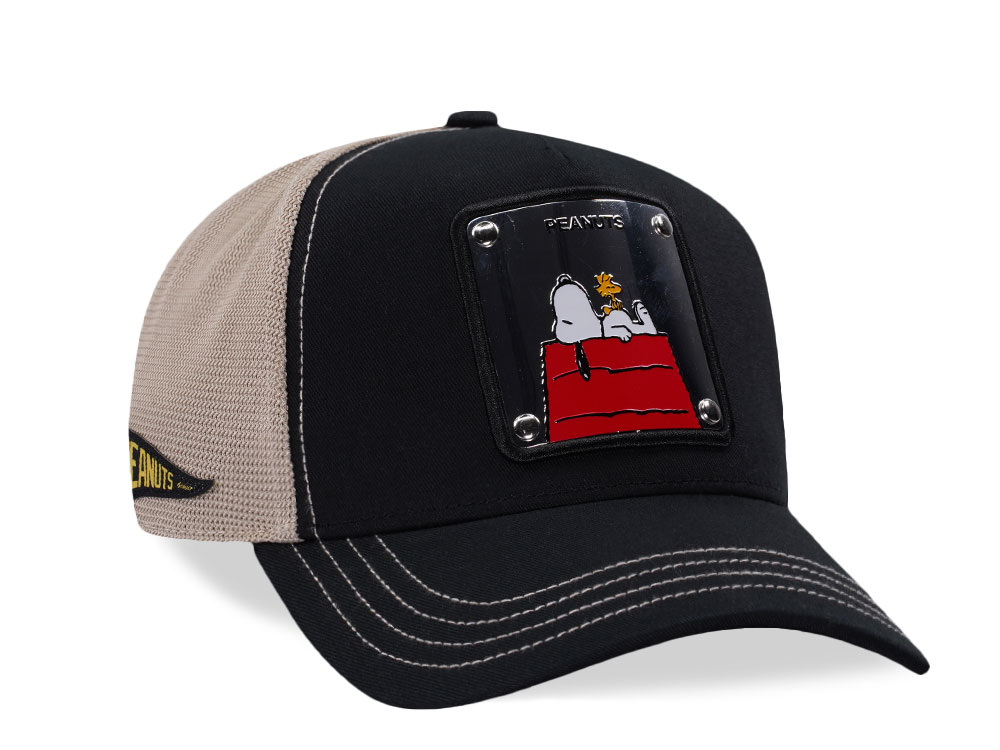 Capslab Peanuts Snoopy Black Trucker Snapback Gorra