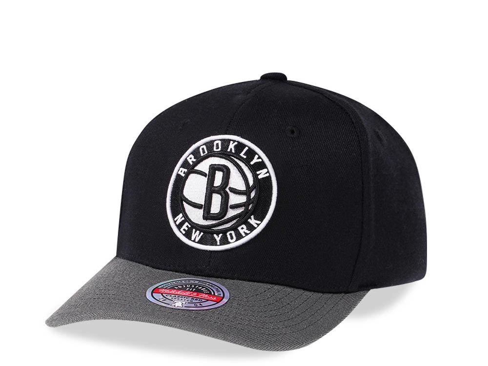 Mitchell & Ness Brooklyn Nets Two Tone Red Line Solid Flex Snapback Gorra