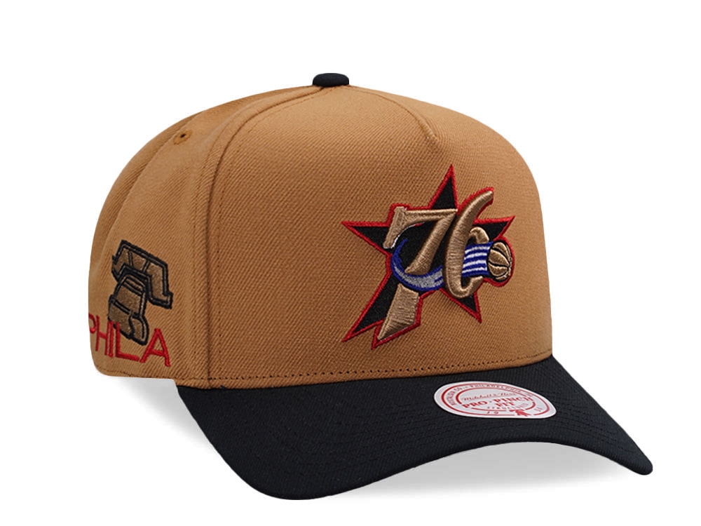 Mitchell & Ness Philadelphia 76ers NBA In The City Brown Edition Pro Pinch Fit Snapback Gorra