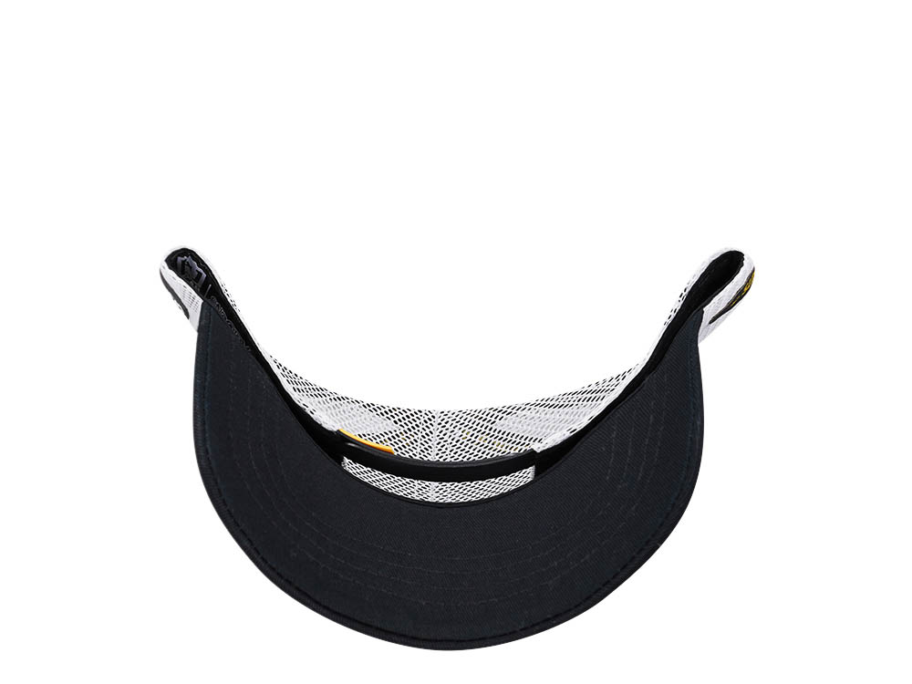 Capslab Snoopy Peanuts Black and White Trucker Snapback Gorra