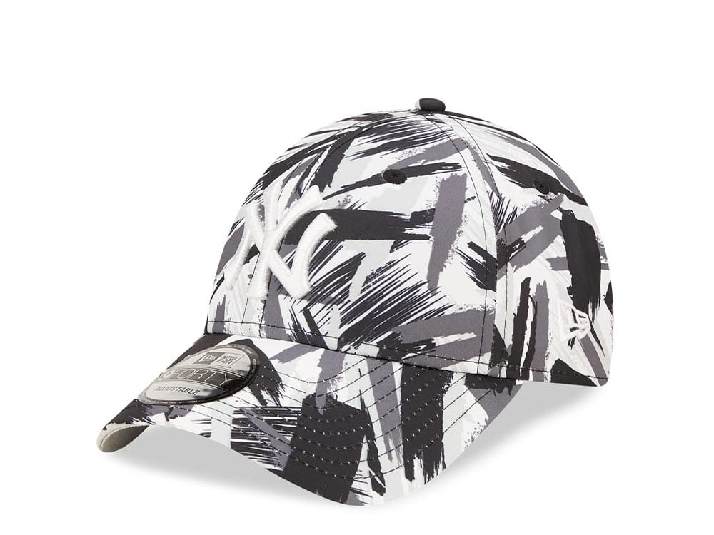 New Era New York Yankees Painted Black 9Forty Strapback Gorra