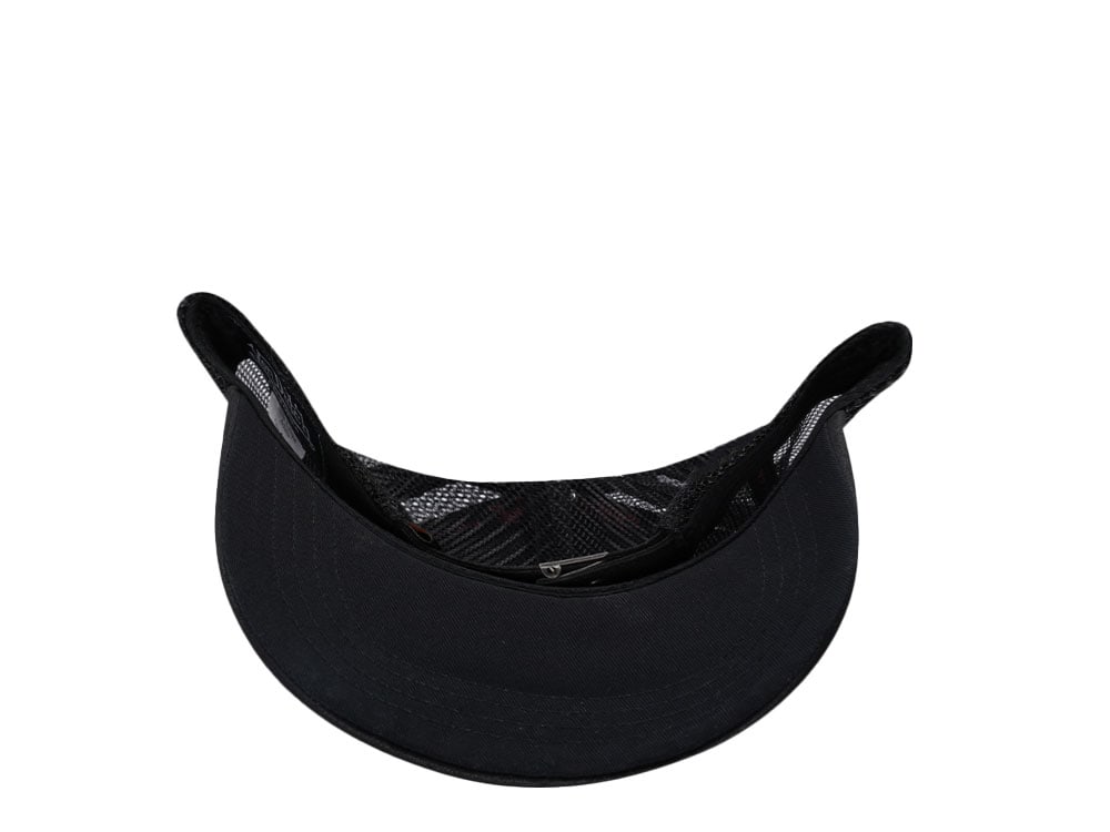 Von Dutch Screen Print Black Trucker Edition Strapback Gorra