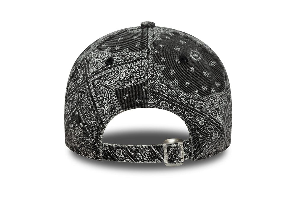 New Era New York Yankees Washed Paisley Black 9Twenty Strapback Gorra