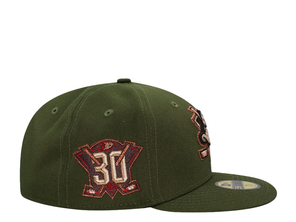 New Era Anaheim Ducks 30th Anniversary Horror Pack Rifle Green Edition 59Fifty Fitted Gorra