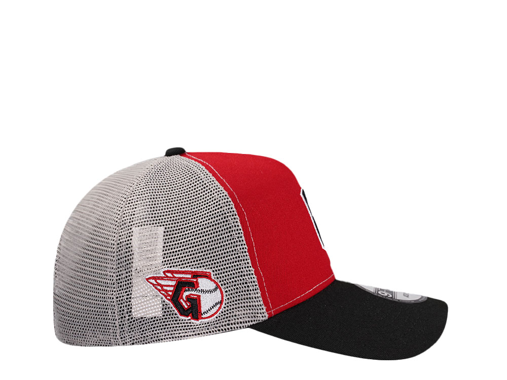 New Era Cleveland Guardians Two Tone Edition A Frame Trucker Snapback Gorra