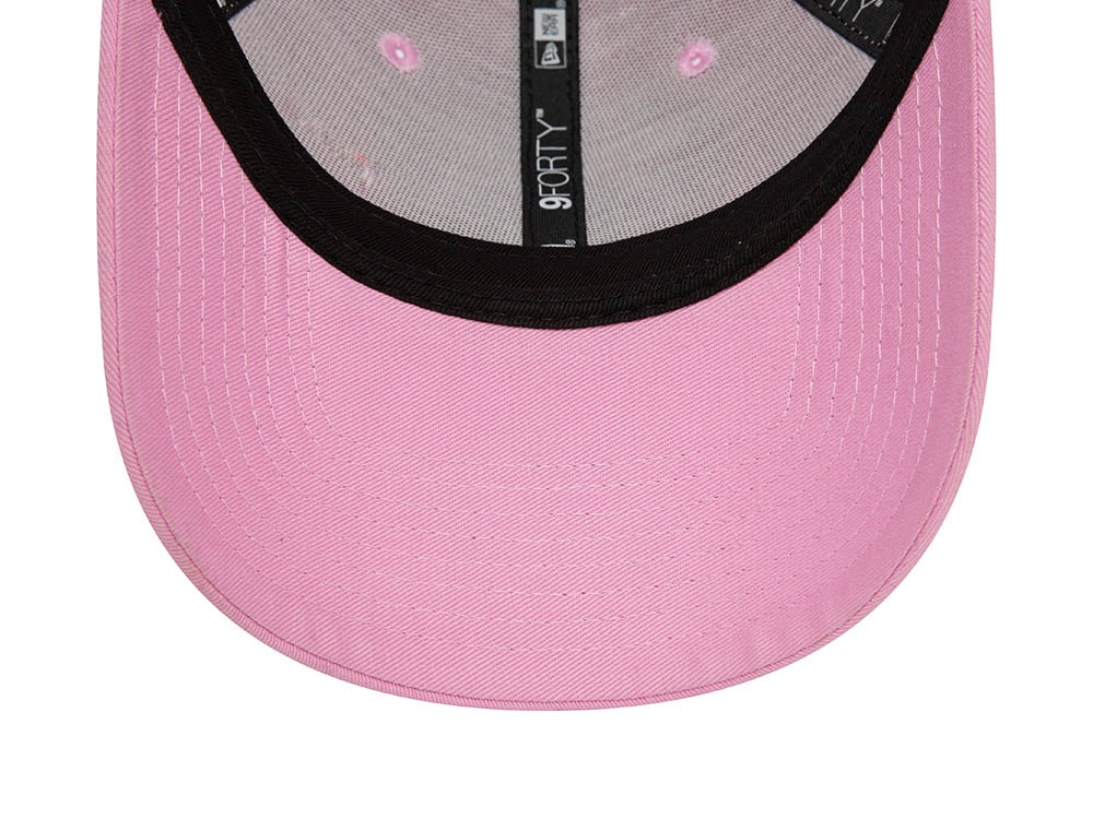 New Era New York Yankees League Essential Pink 9Forty Strapback Gorra