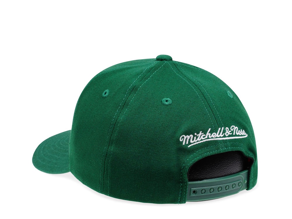 Mitchell & Ness Milwaukee Bucks Saint Red Line Flex Snapback Gorra