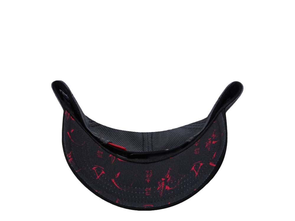 Capslab Assassin's Creed Shadows Naoe Trucker Snapback Gorra