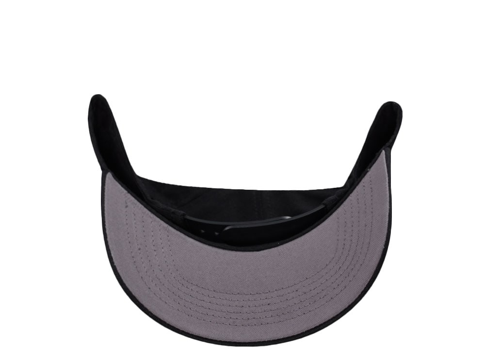 Parallel Union Old English Letter Logo P Snapback Gorra