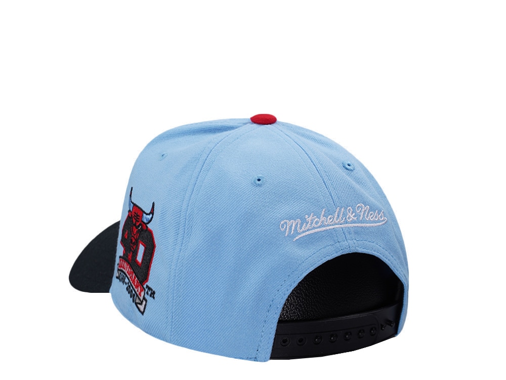 Mitchell & Ness Chicago Bulls NBA In The City Sky Blue Edition Pro Pinch Fit Snapback Gorra