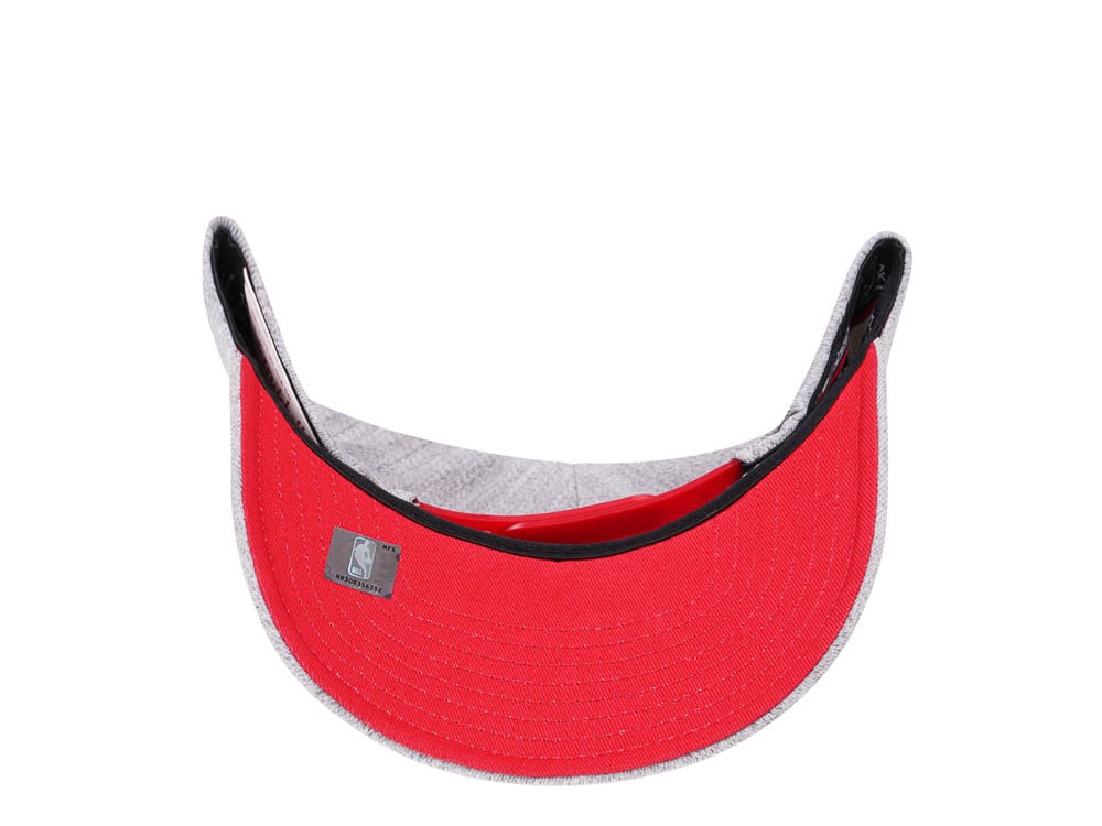 Mitchell & Ness Chicago Bulls Heather Gray Red Line Flex Snapback Gorra