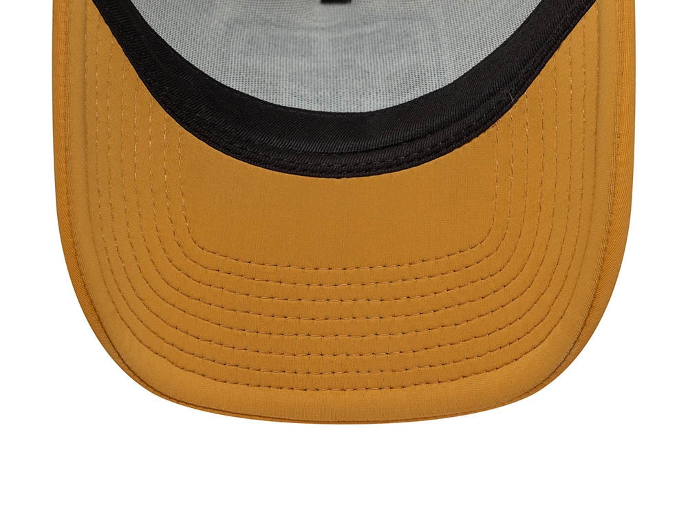 New Era Graphic Patch Beige 9Forty A Frame Trucker Snapback Gorra
