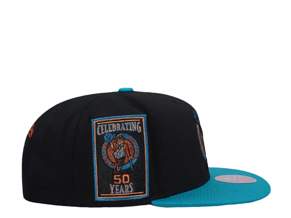 Mitchell & Ness Boston Celtics 50th Anniversary Make Cents Black Two Tone Edition Snapback Gorra