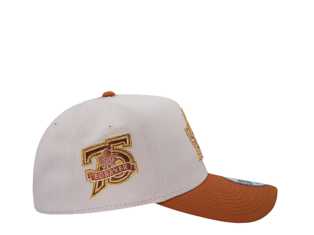 New Era Toronto Maple Leafs 75th Anniversary Chrome Two Tone Edition 9Forty A Frame Snapback Gorra