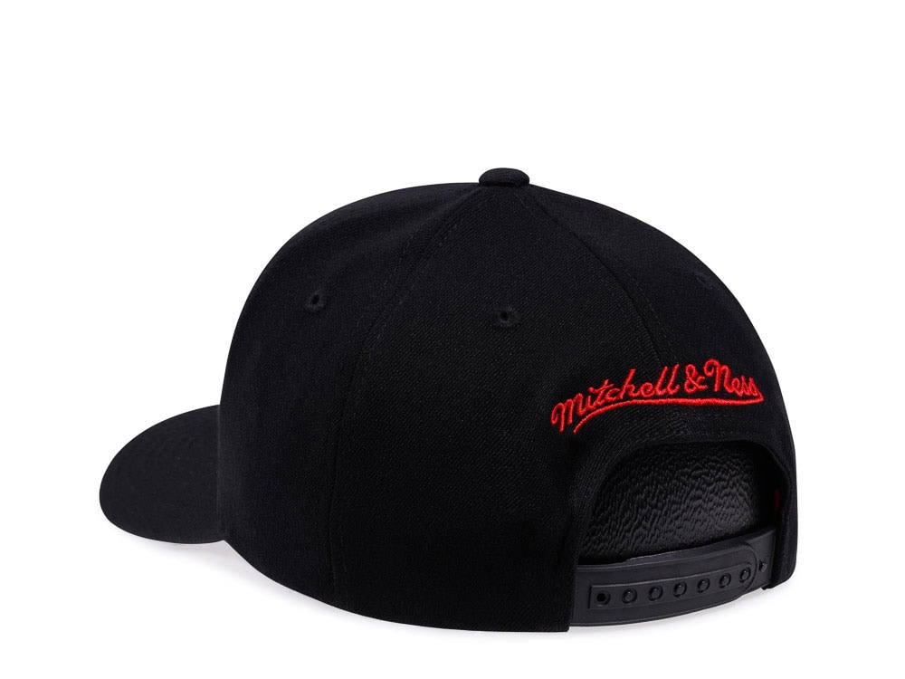 Mitchell & Ness Chicago Bulls Duotone Red Line Flex Snapback Gorra
