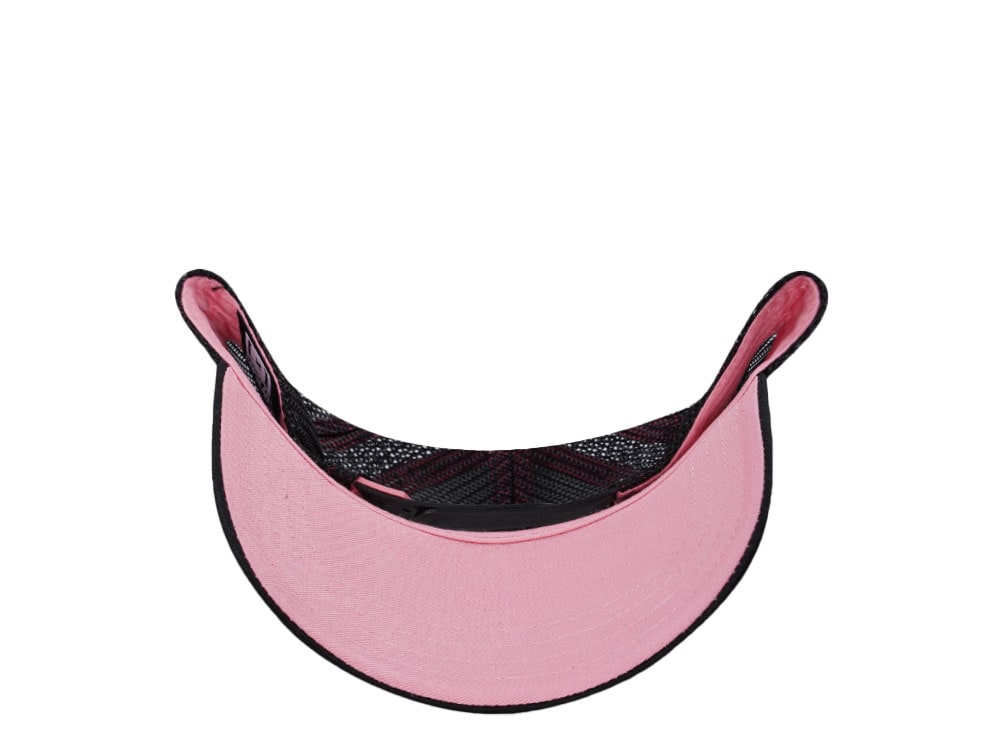 Capslab Cute Dreamland Black Trucker Snapback Gorra