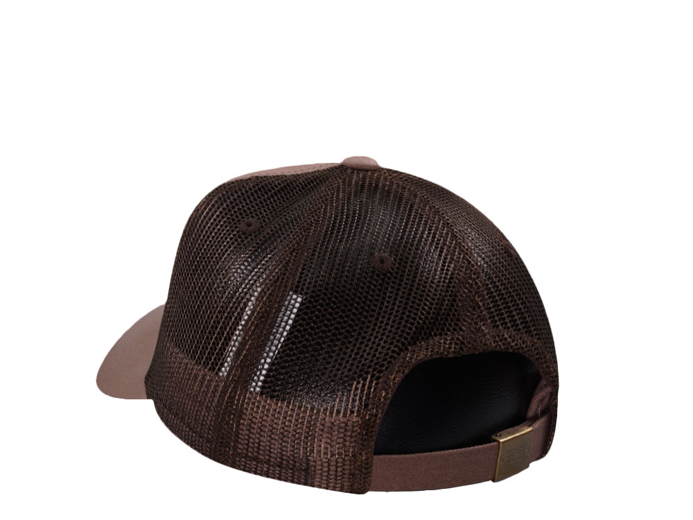 Von Dutch Oval Patch Brown Trucker Strapback Gorra