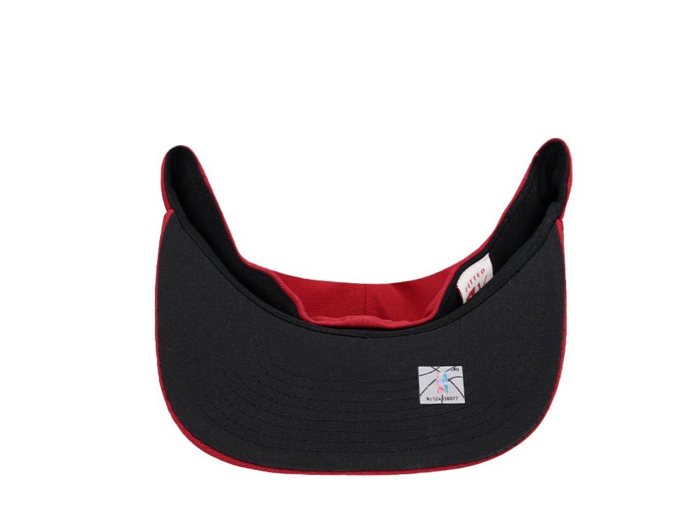 Mitchell & Ness Chicago Bulls Logo History Hardwood Classic Dynasty Fitted Gorra