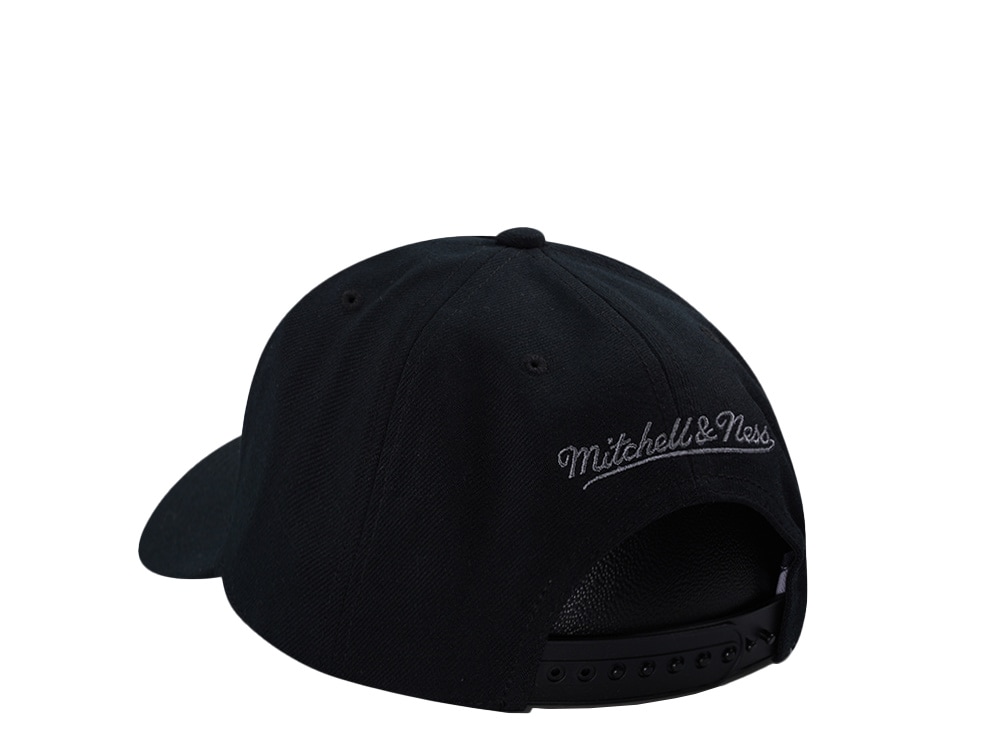 Mitchell & Ness Brooklyn Nets 404 Club Camo Black Edition Pro Pinch Fit Snapback Gorra