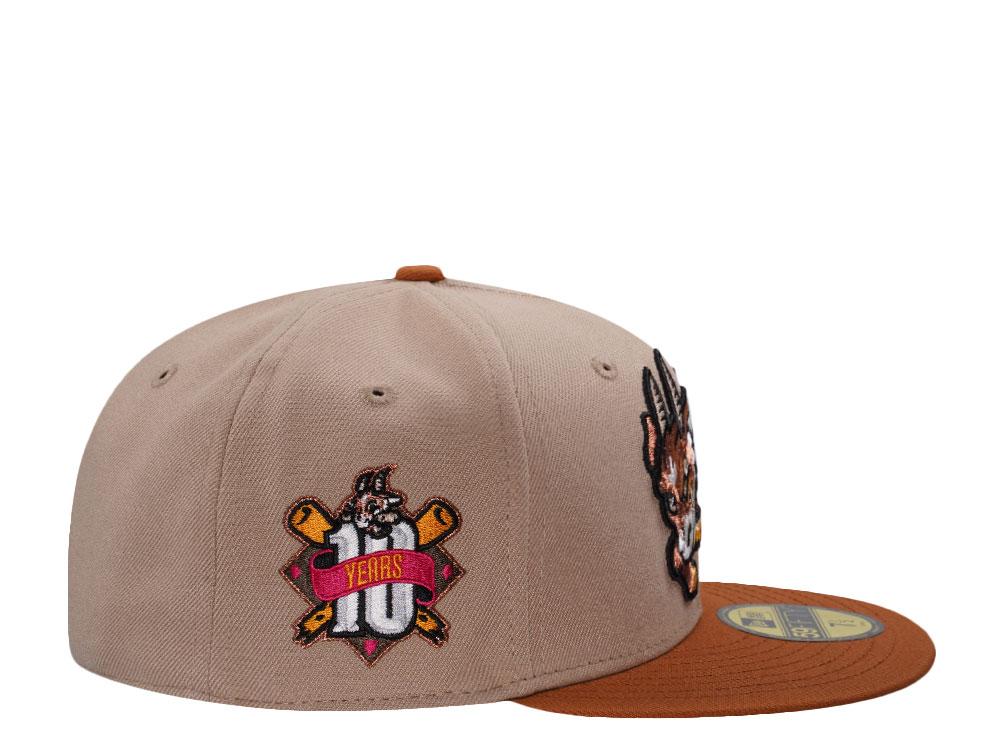 New Era Hartford Yard Goats 10th Anniversary Camel Two Tone Edition 59Fifty Fitted Gorra