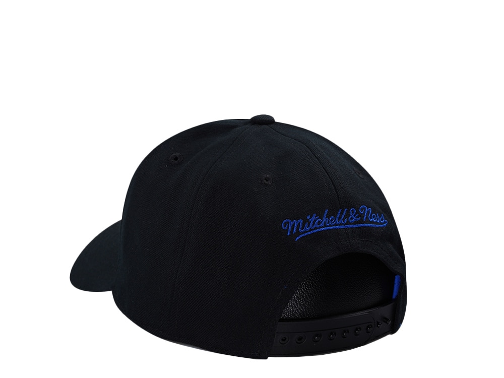 Mitchell & Ness New York Knicks 404 Club Camo Black Edition Pro Pinch Fit Snapback Gorra