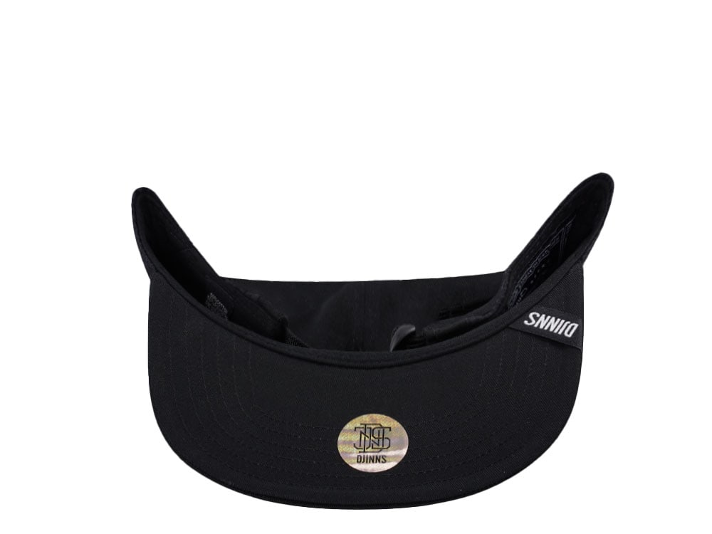 Djinns Resting Man 5 Panel Snapback Gorra