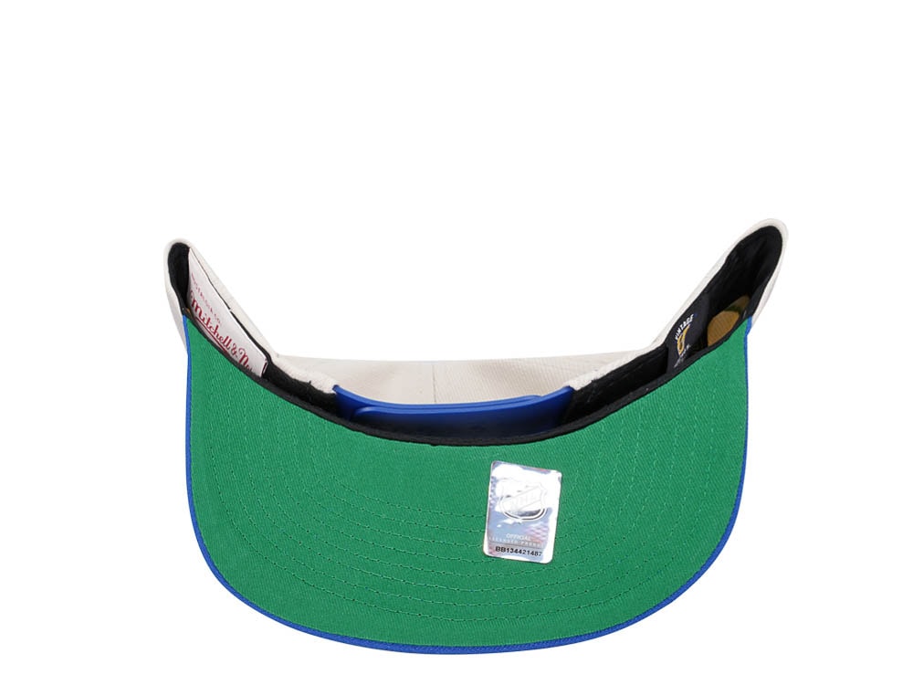 Mitchell & Ness Hartford Whalers Vintage Off-White Snapback Gorra